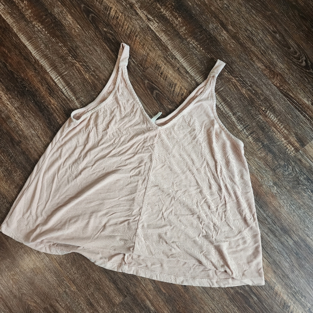 Large tank top with flowing hem